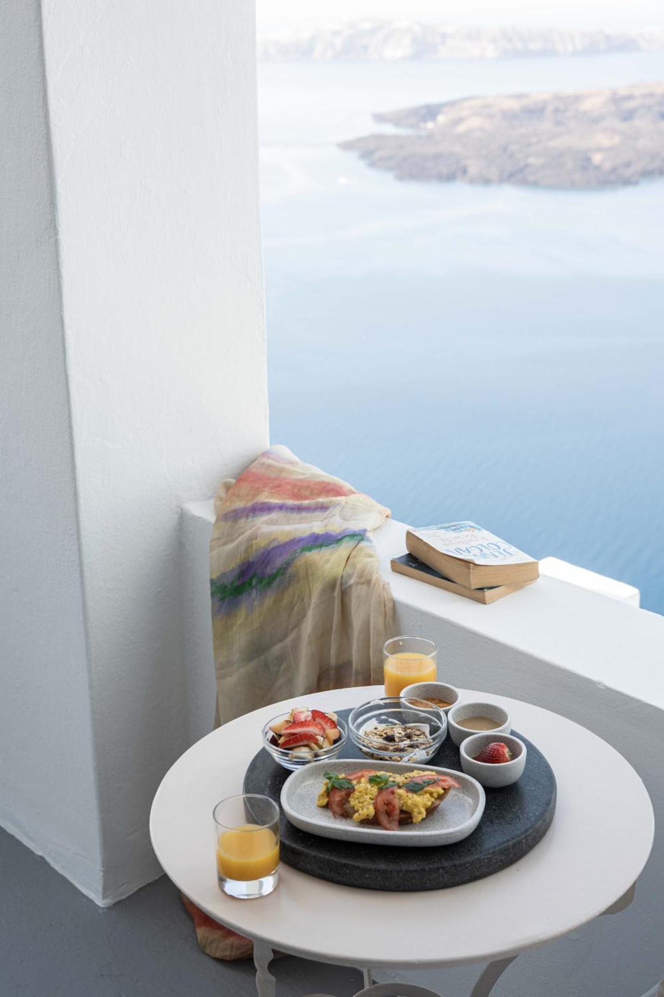 مبيت وإفطار إيميروفيغلي La Roka, Cliffside Memories المظهر الخارجي الصورة