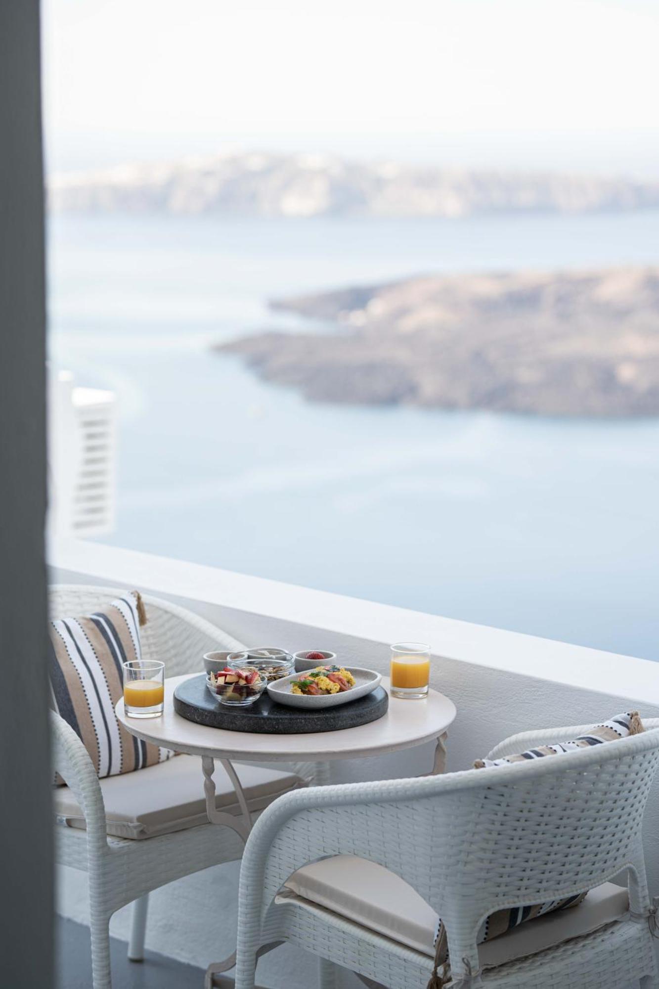 مبيت وإفطار إيميروفيغلي La Roka, Cliffside Memories المظهر الخارجي الصورة