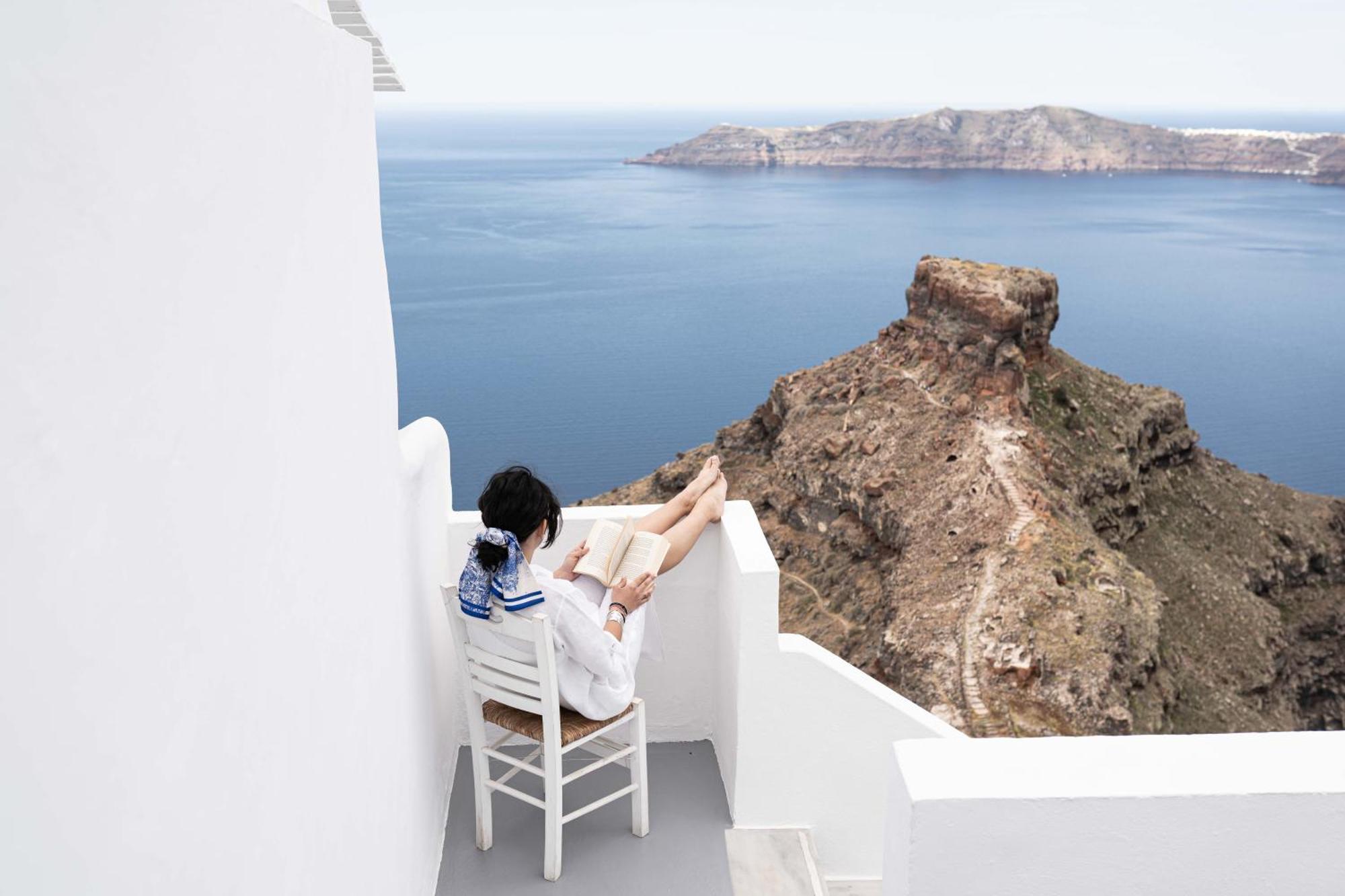 مبيت وإفطار إيميروفيغلي La Roka, Cliffside Memories المظهر الخارجي الصورة