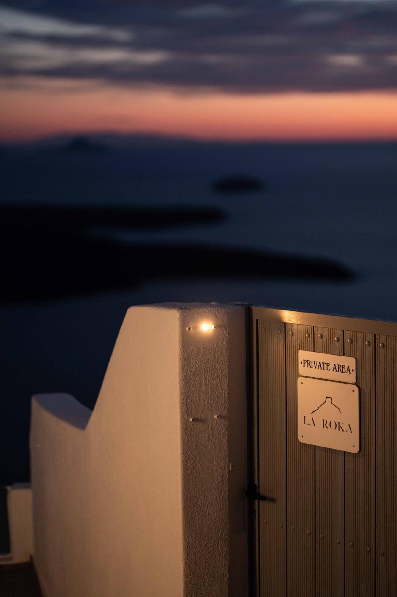 مبيت وإفطار إيميروفيغلي La Roka, Cliffside Memories المظهر الخارجي الصورة
